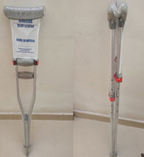 MM 1046 Premium Arm Crutches - Small (Pairs)